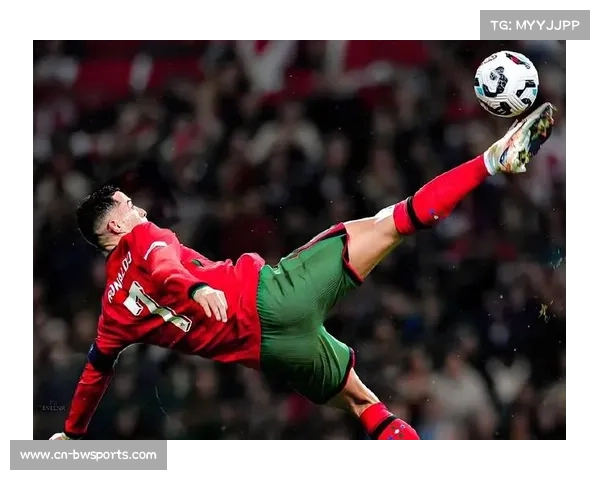 C罗专访：坚持热爱足球至今 合同续签至2027年展现无限动力